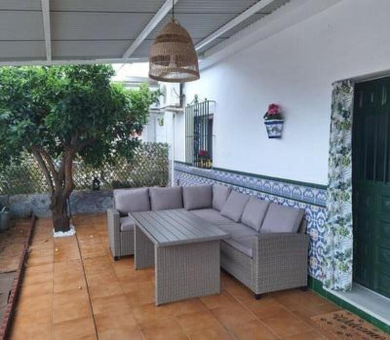 2 bedroom Townhouse for sale