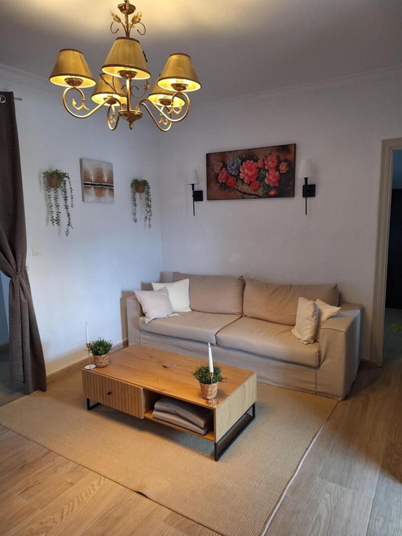 2 bedroom Townhouse for sale
