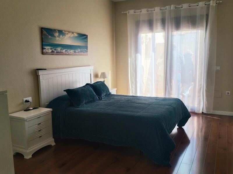 4 Schlafzimmer Stadthaus zu verkaufen