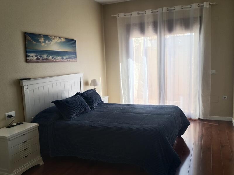4 Schlafzimmer Stadthaus zu verkaufen