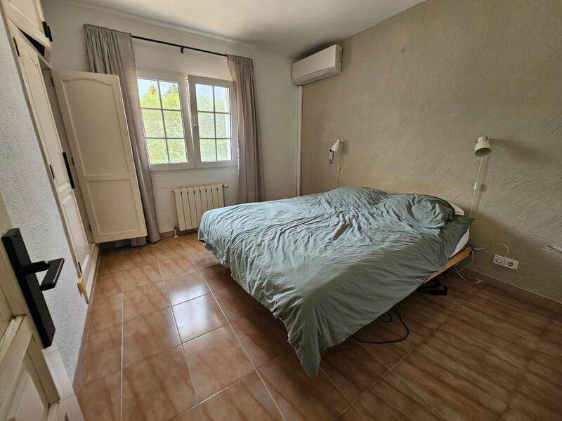 6 bedroom Villa for sale
