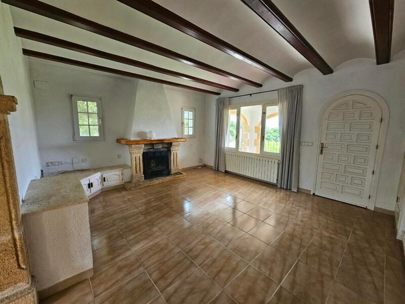 6 bedroom Villa for sale