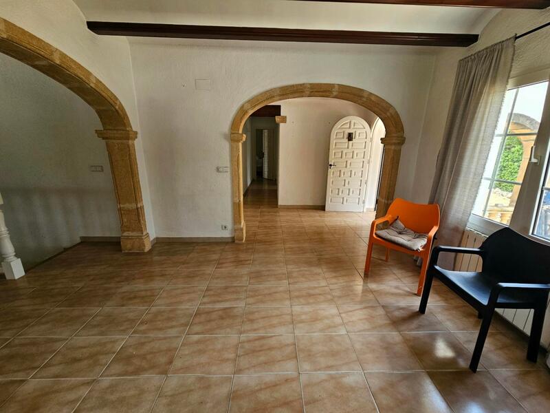 6 bedroom Villa for sale