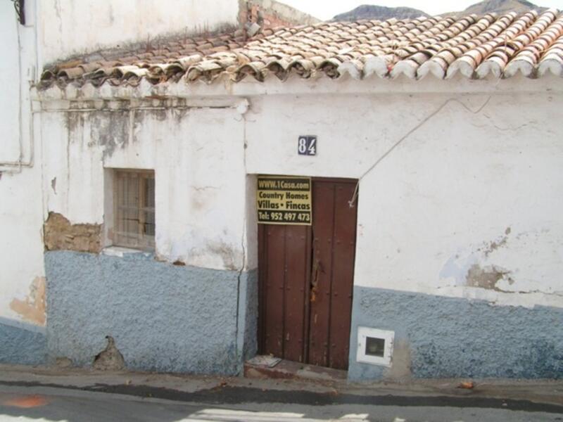 1 bedroom Townhouse for sale