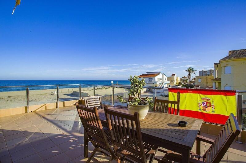 9 Cuarto Villa en venta