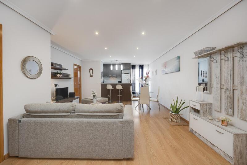 2 Schlafzimmer Appartement zu verkaufen in Torrevieja, Alicante