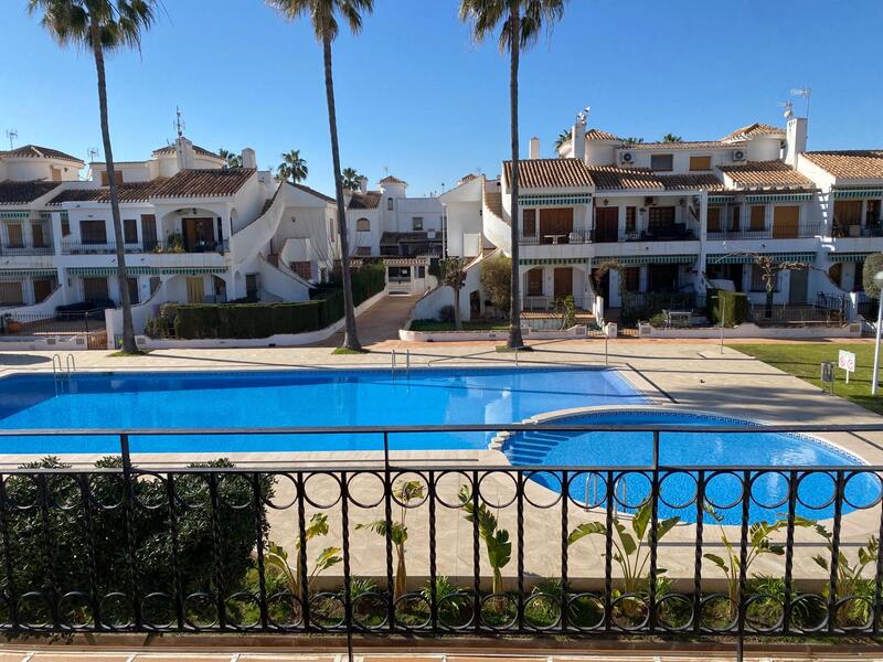 2 soverom Leilighet til salgs i Pilar de la Horadada, Alicante