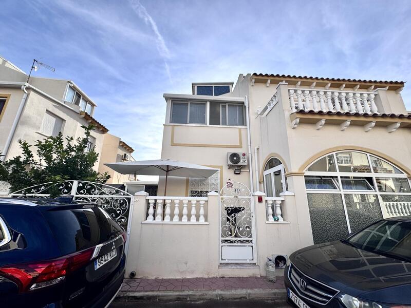 Adosado en venta en Orihuela Costa, Alicante