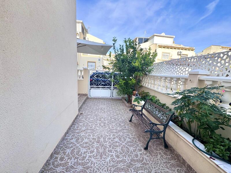 5 soverom Rekkehus til salgs i Orihuela Costa, Alicante