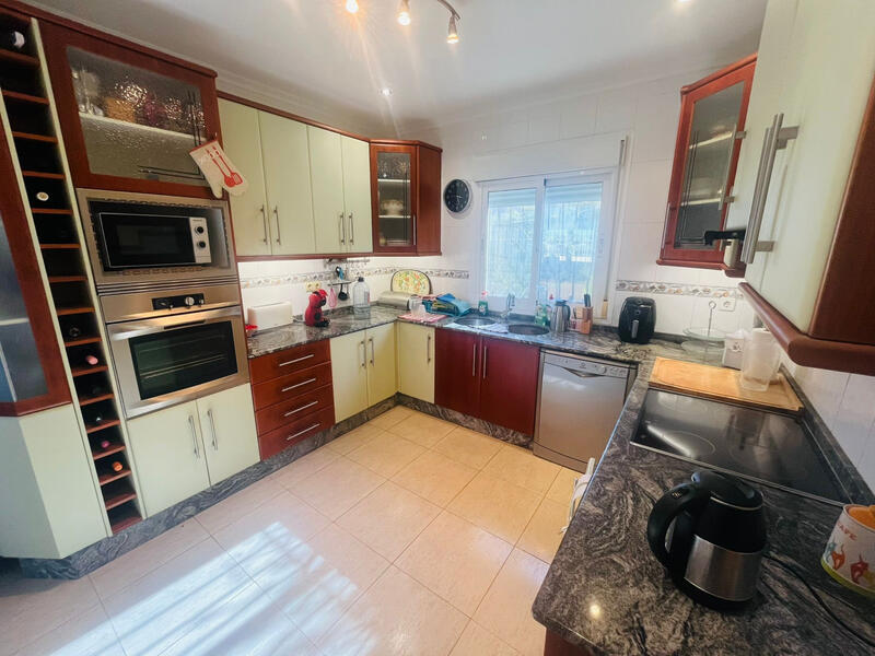 4 Schlafzimmer Villa zu verkaufen