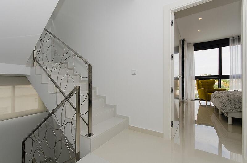 4 slaapkamer Villa Te koop 4 slaapkamer Villa Te koop