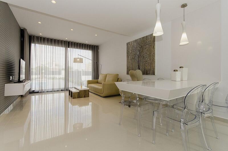 4 slaapkamer Villa Te koop 4 slaapkamer Villa Te koop