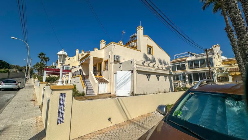 3 slaapkamer Tweezijdig Te koop in Orihuela Costa, Alicante