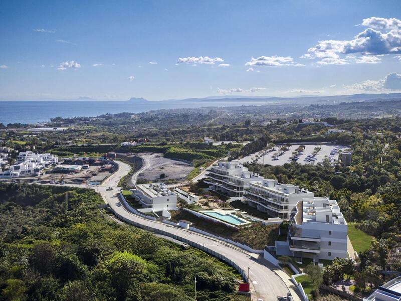 3 bedroom Apartment for sale in Estepona, Málaga