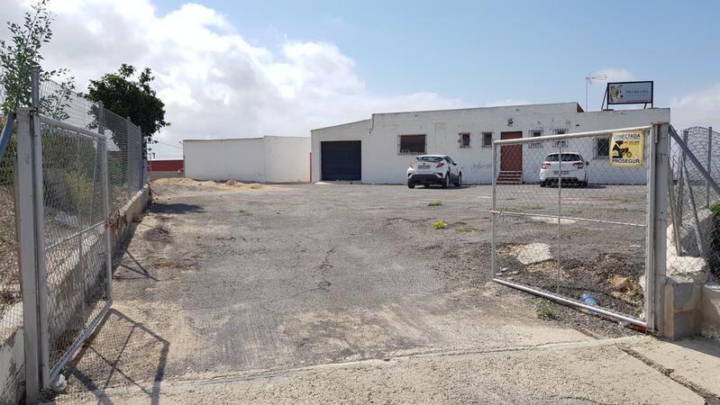 2 bedroom Country House for sale in Los Montesinos, Alicante