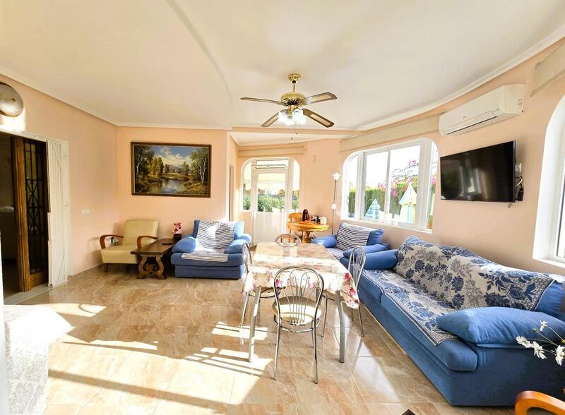 3 Schlafzimmer Villa zu verkaufen in Orihuela Costa, Alicante