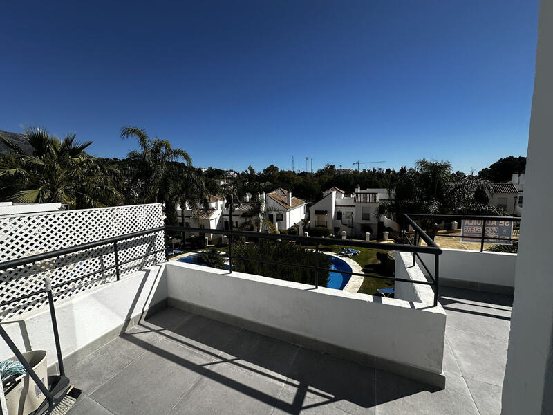 Appartement zu verkaufen in Nueva Andalucia, Málaga