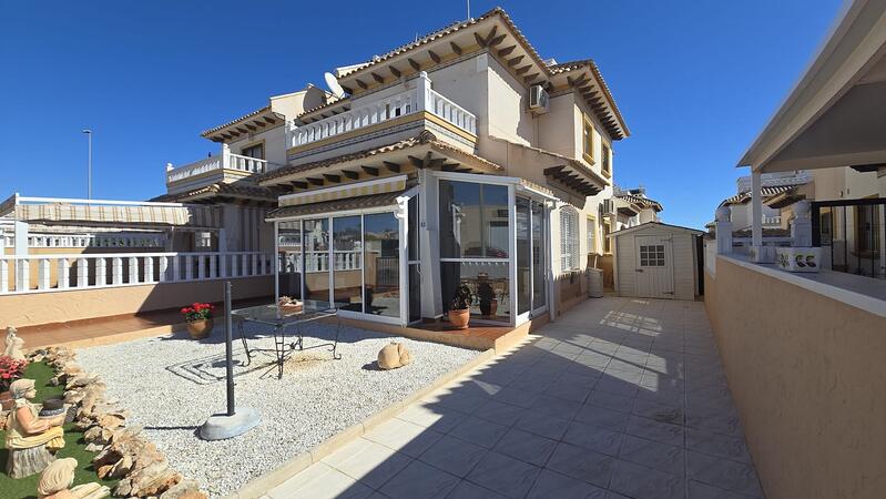 Rekkehus til salgs i Orihuela Costa, Alicante Rekkehus til salgs i Orihuela Costa, Alicante