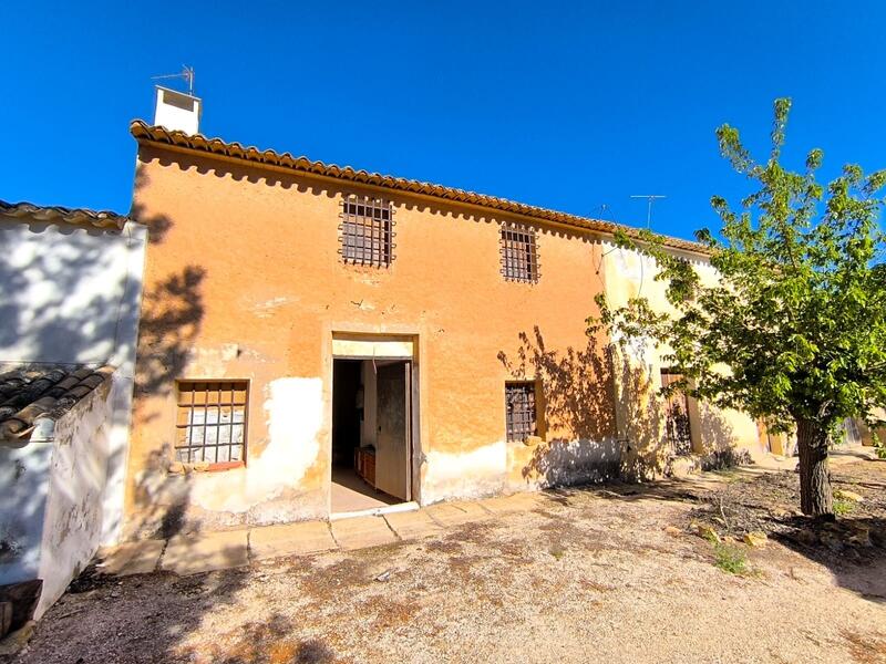 Country House for sale in Yecla, Murcia Country House for sale in Yecla, Murcia
