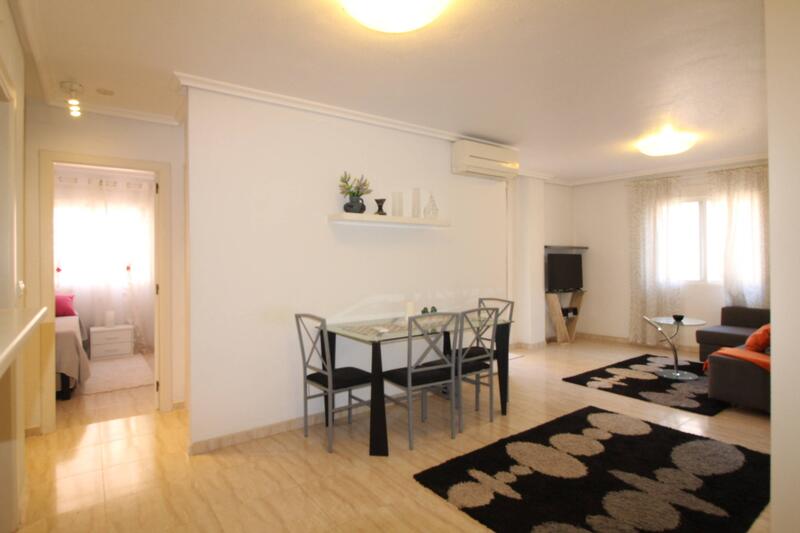 2 спальная комната квартира продается в Torrevieja, Alicante