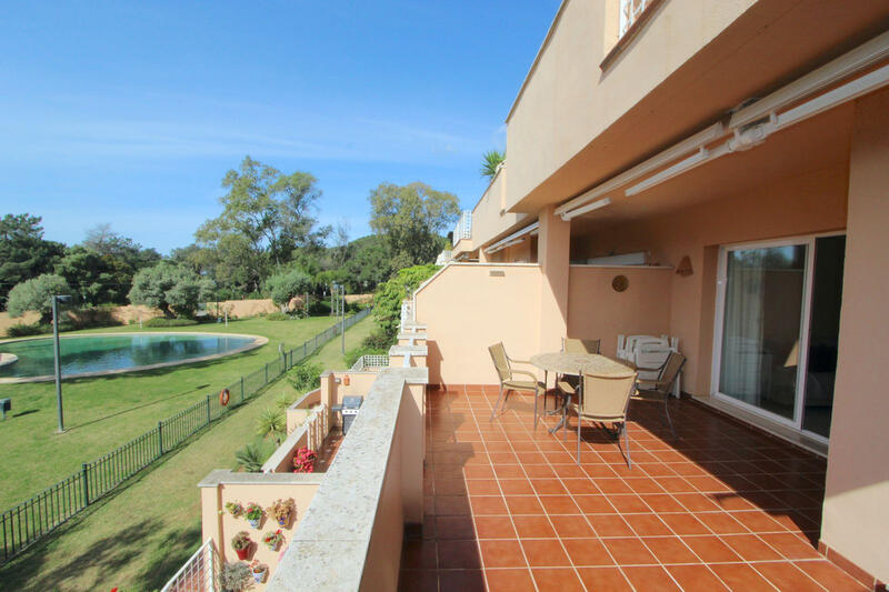 2 спальная комната квартира продается в Elviria, Málaga