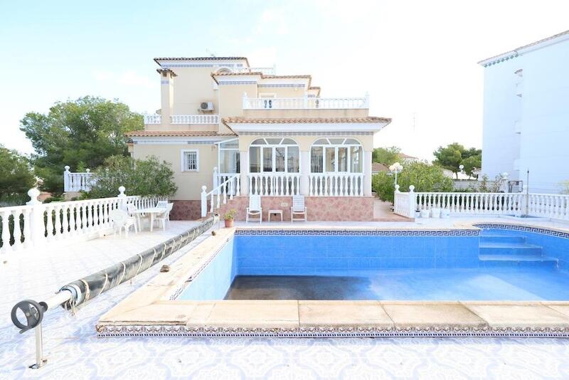 Villa à vendre dans Orihuela Costa, Alicante