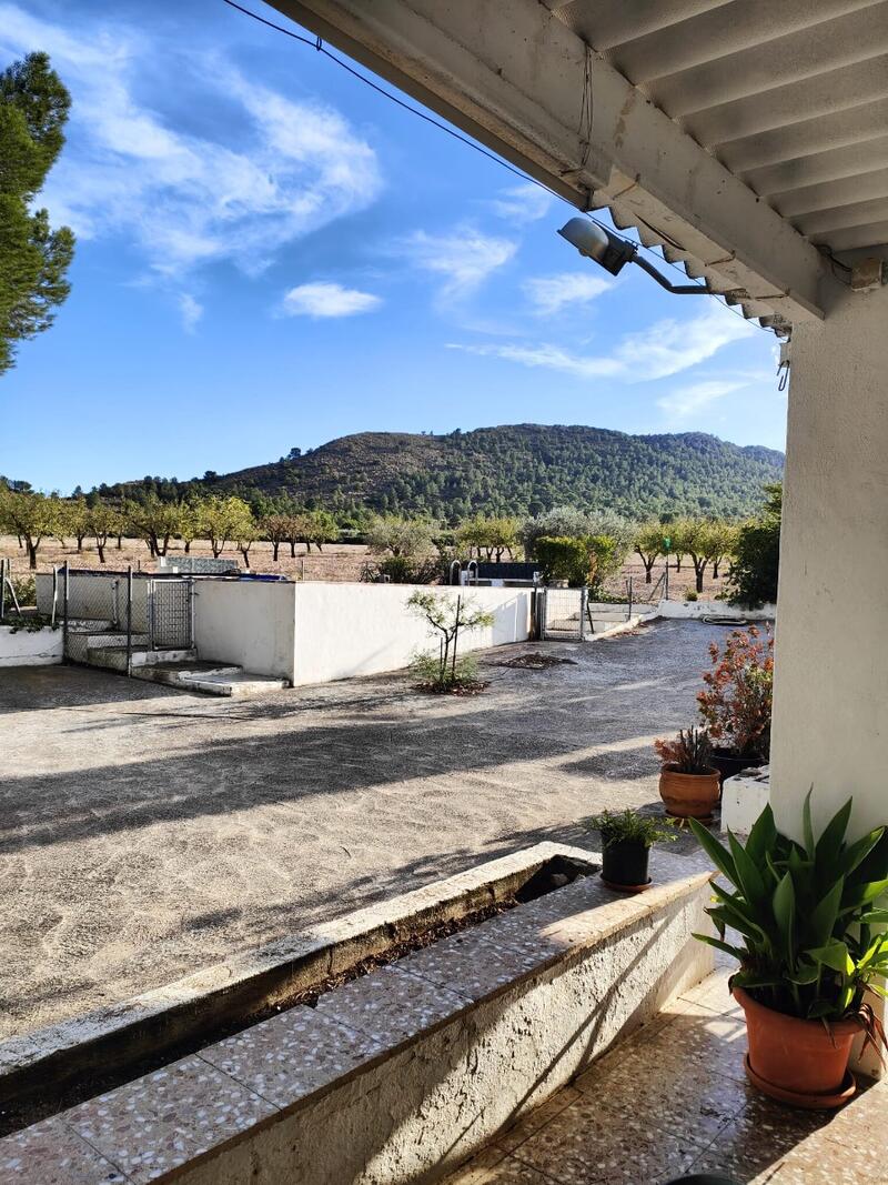 4 Schlafzimmer Landhaus zu verkaufen in Yecla, Murcia