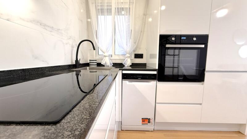 2 slaapkamer Appartement Te koop in Torrevieja, Alicante