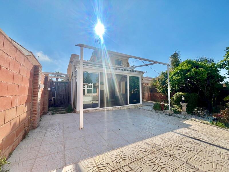 3 slaapkamer Villa Te koop in Orihuela Costa, Alicante