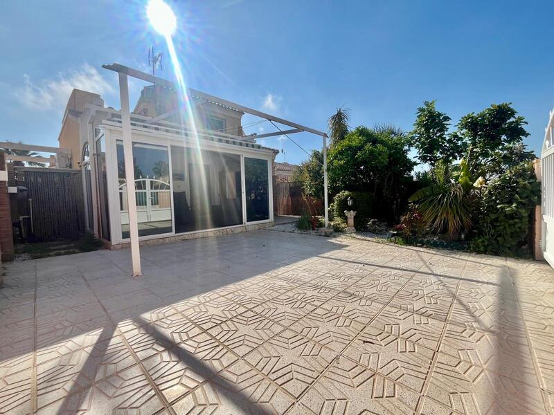 3 slaapkamer Villa Te koop in Orihuela Costa, Alicante