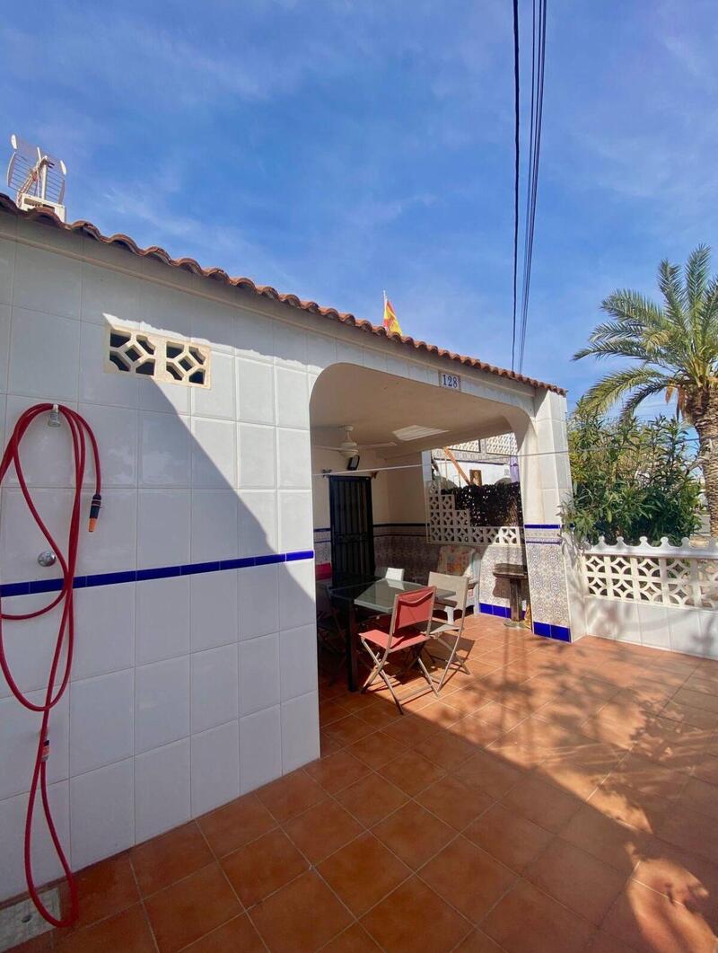 2 Schlafzimmer Stadthaus zu verkaufen in Torrevieja, Alicante