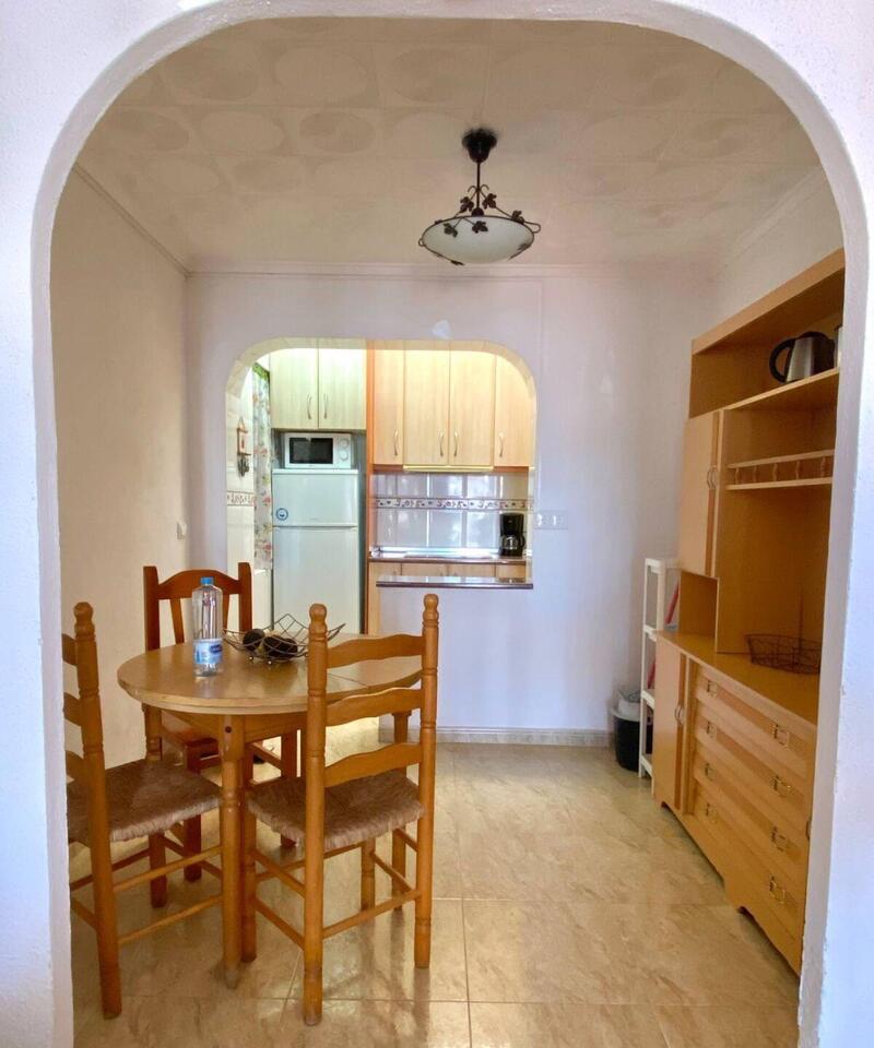 2 Schlafzimmer Stadthaus zu verkaufen in Torrevieja, Alicante