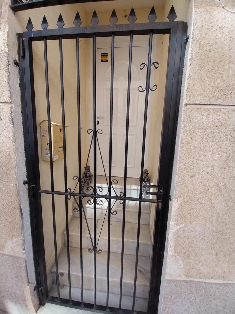 Lejlighed til salg i Torrevieja, Alicante