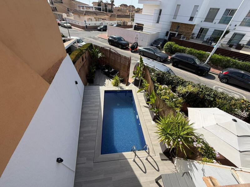 3 bedroom Townhouse for sale 3 bedroom Townhouse for sale