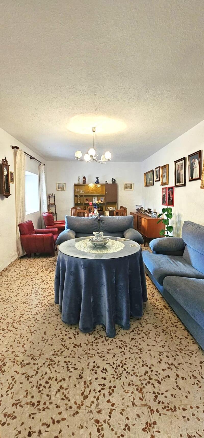 7 bedroom Villa for sale