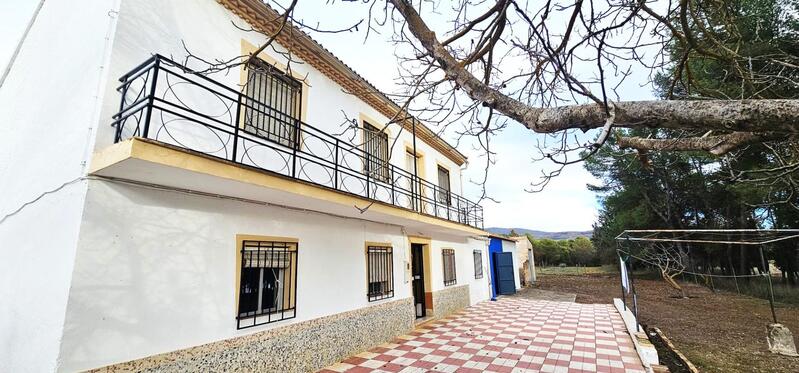 7 bedroom Villa for sale