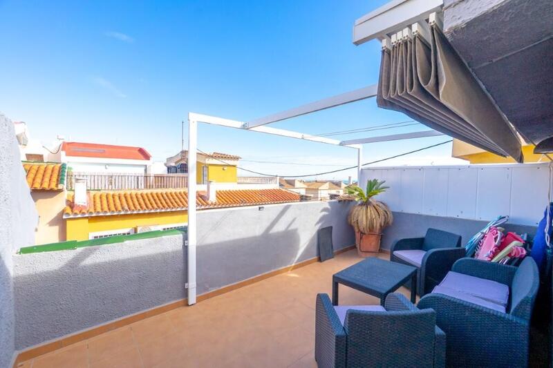Radhus till salu i Torrevieja, Alicante