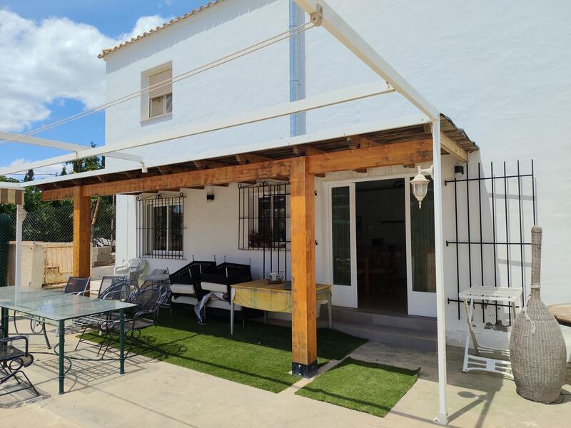 6 soveværelse Landsted til salg