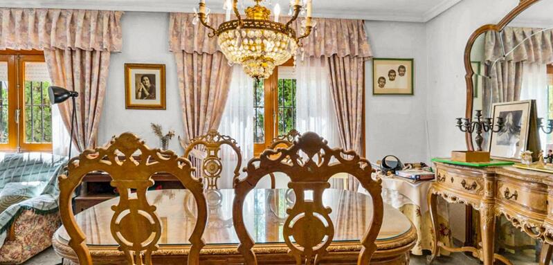 8 soveværelse Villa til salg 8 soveværelse Villa til salg