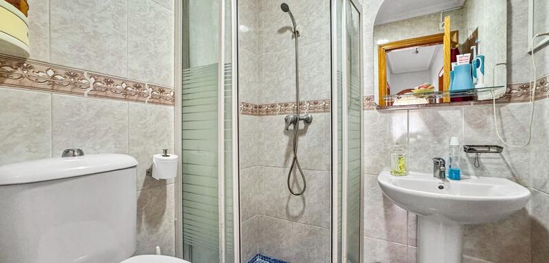 3 Schlafzimmer Villa zu verkaufen 3 Schlafzimmer Villa zu verkaufen