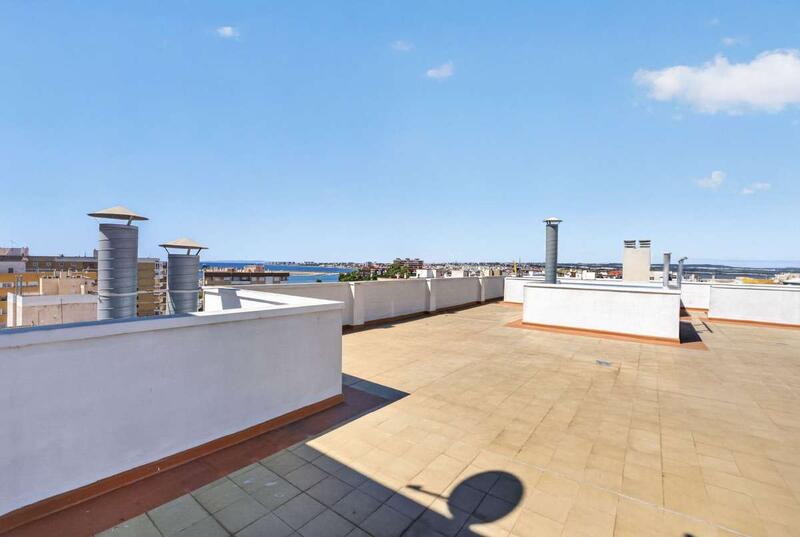 3 bedroom Apartment for sale