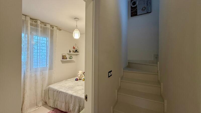 3 Schlafzimmer Stadthaus zu verkaufen 3 Schlafzimmer Stadthaus zu verkaufen