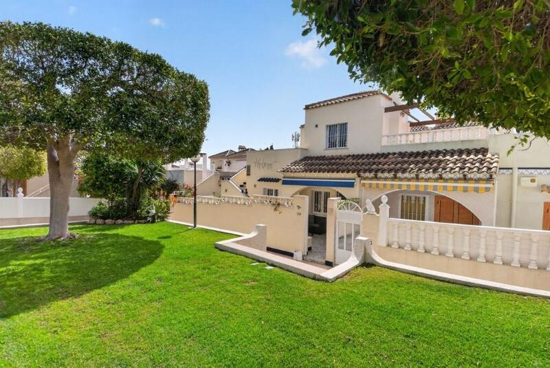 Duplex zu verkaufen in Torrevieja, Alicante