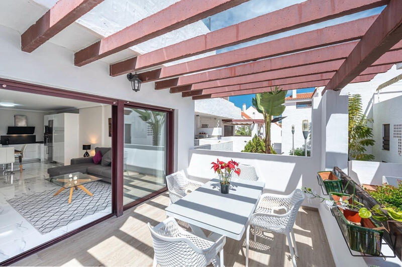 Lejlighed til salg i Nueva Andalucia, Málaga Lejlighed til salg i Nueva Andalucia, Málaga