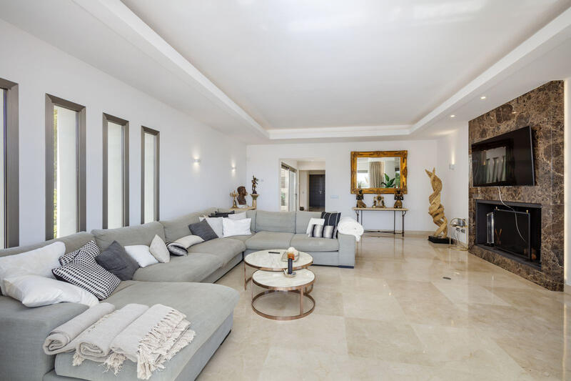 5 Schlafzimmer Villa zu verkaufen 5 Schlafzimmer Villa zu verkaufen