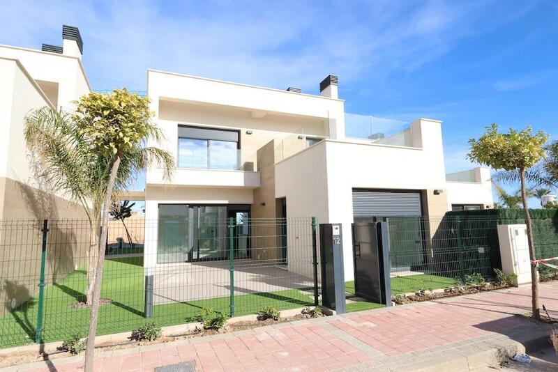 Villa for sale in Los Alcazares, Murcia Villa for sale in Los Alcazares, Murcia