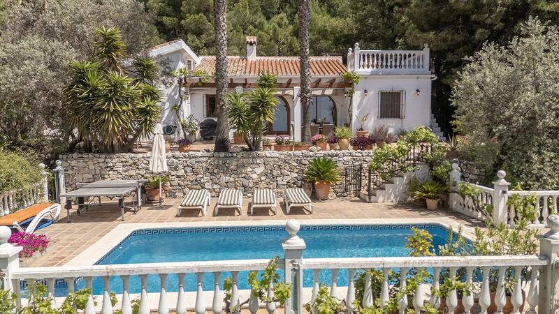4 Schlafzimmer Villa zu verkaufen 4 Schlafzimmer Villa zu verkaufen