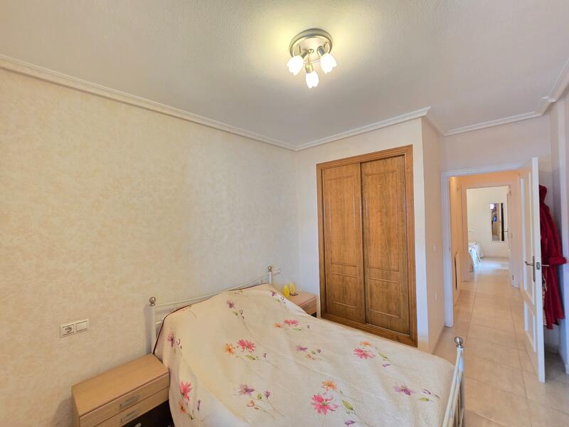 2 slaapkamer Appartement Te koop