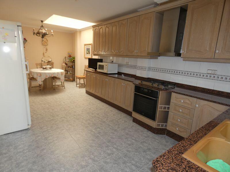 4 slaapkamer Villa Te koop 4 slaapkamer Villa Te koop