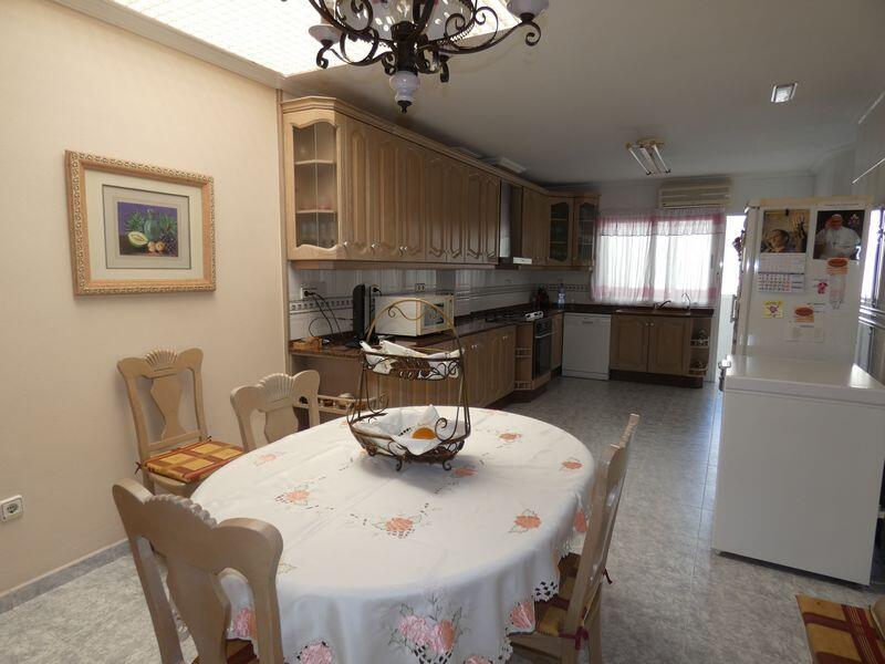 4 slaapkamer Villa Te koop 4 slaapkamer Villa Te koop